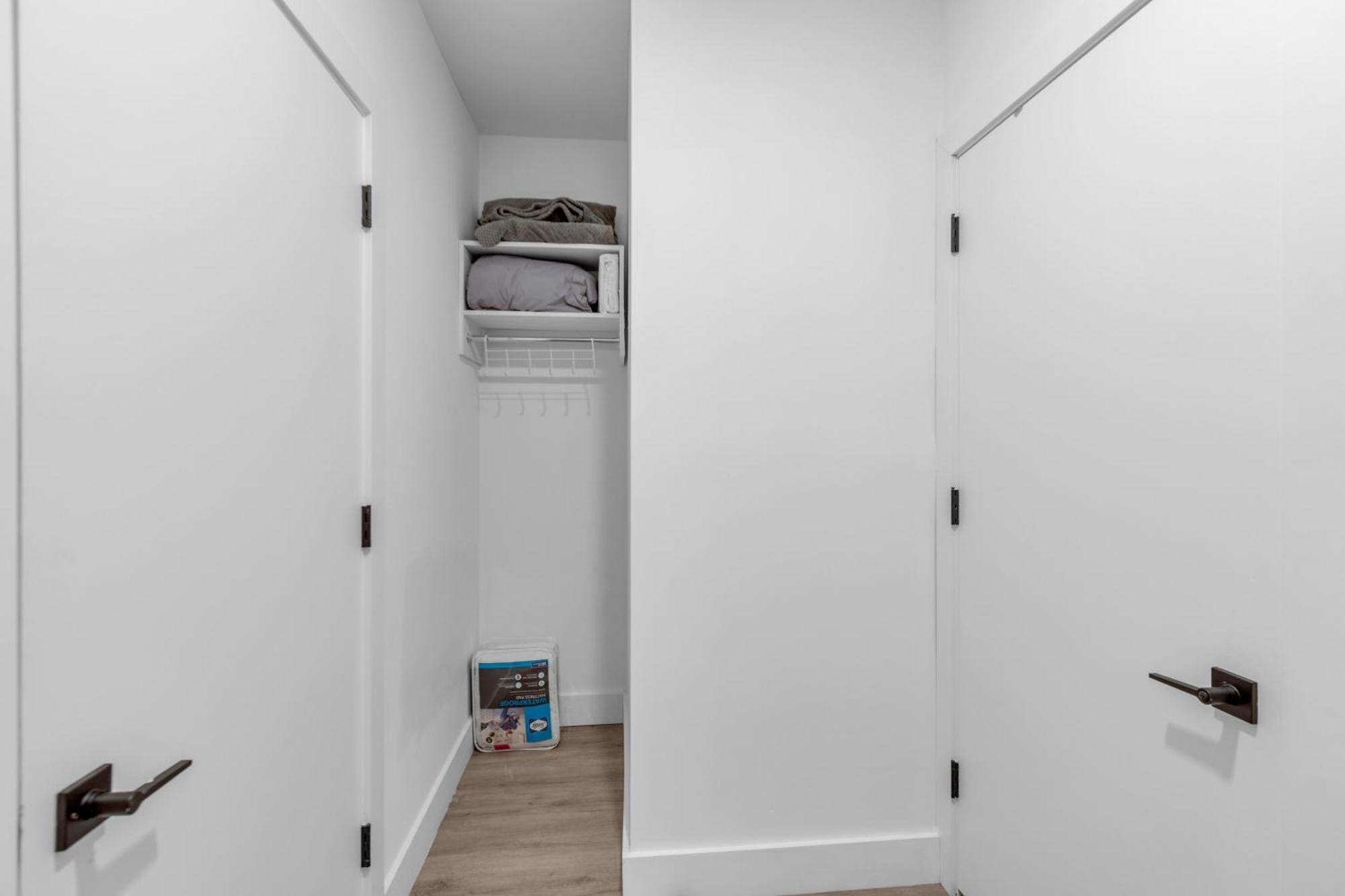 شقة Royal Oasis Indoor Pool, Free Parking, Near Nyc إليزابيث المظهر الخارجي الصورة