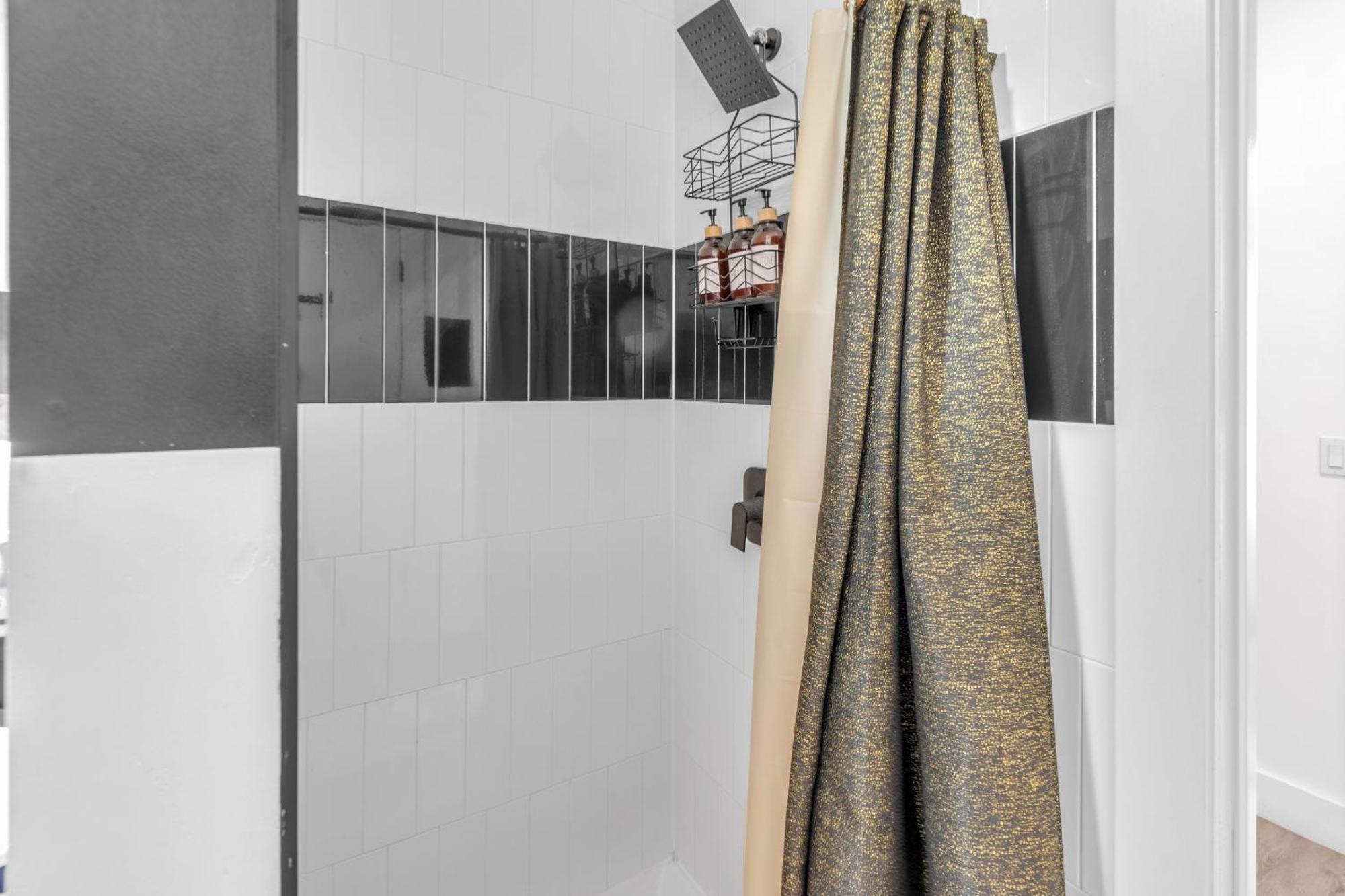 شقة Royal Oasis Indoor Pool, Free Parking, Near Nyc إليزابيث المظهر الخارجي الصورة